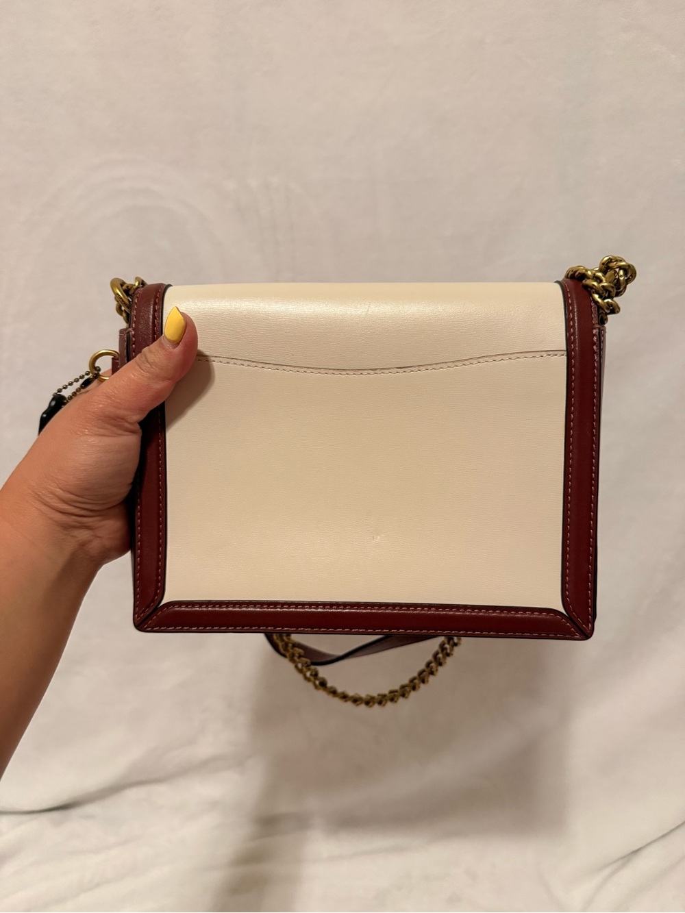 COACH Hutton Shoulder Bag in Colorblock - Picture 14 of 16